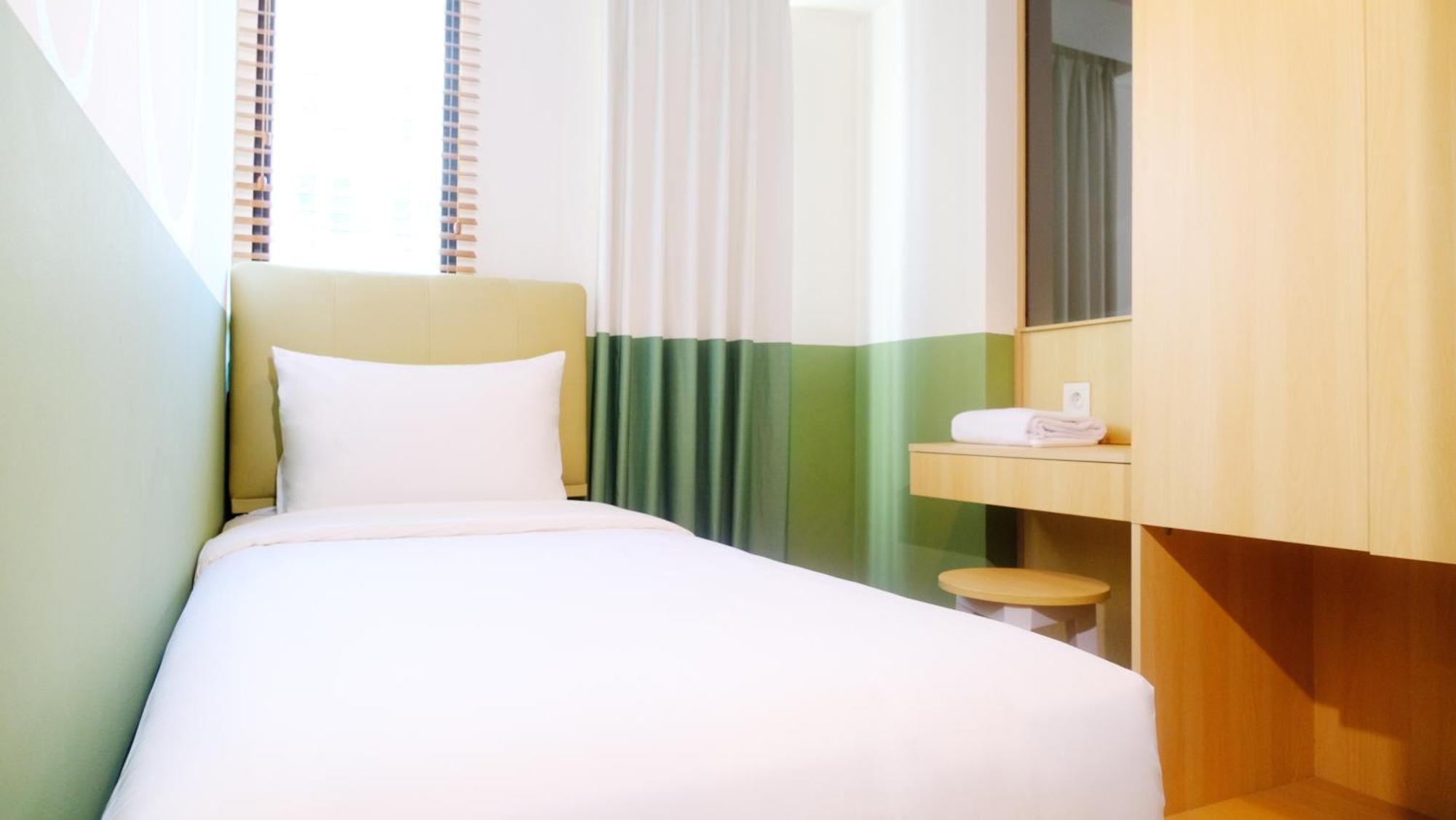 Hotel Osaka Pik2 Tangerang Exterior foto