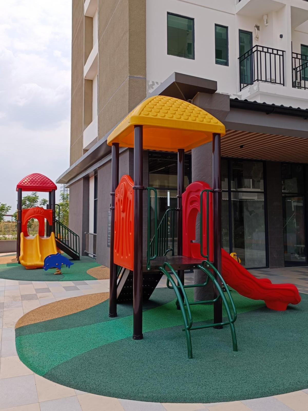 Hotel Osaka Pik2 Tangerang Exterior foto